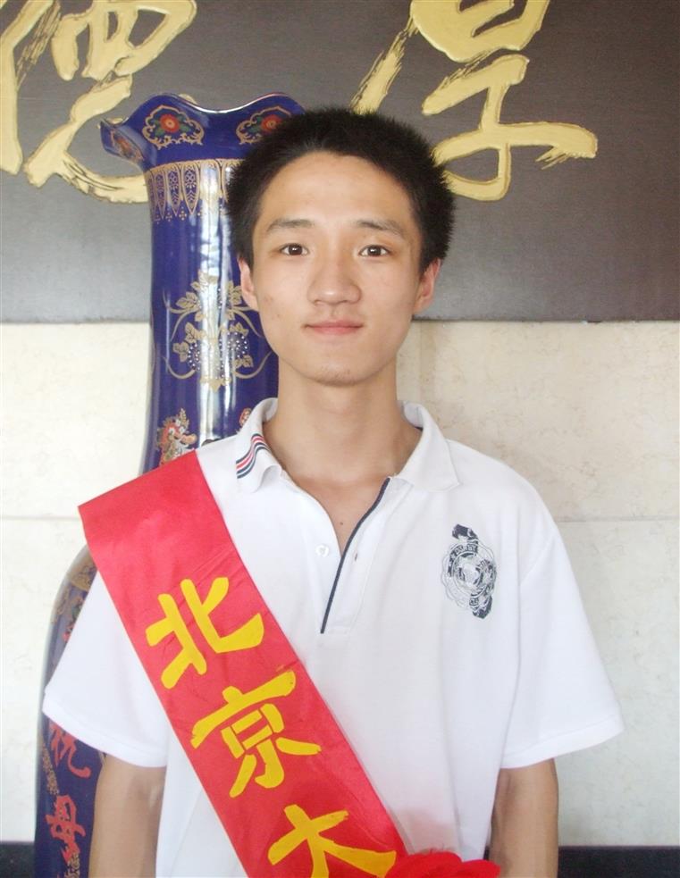 黄博文，男，北大DSCF0265_副本.JPG